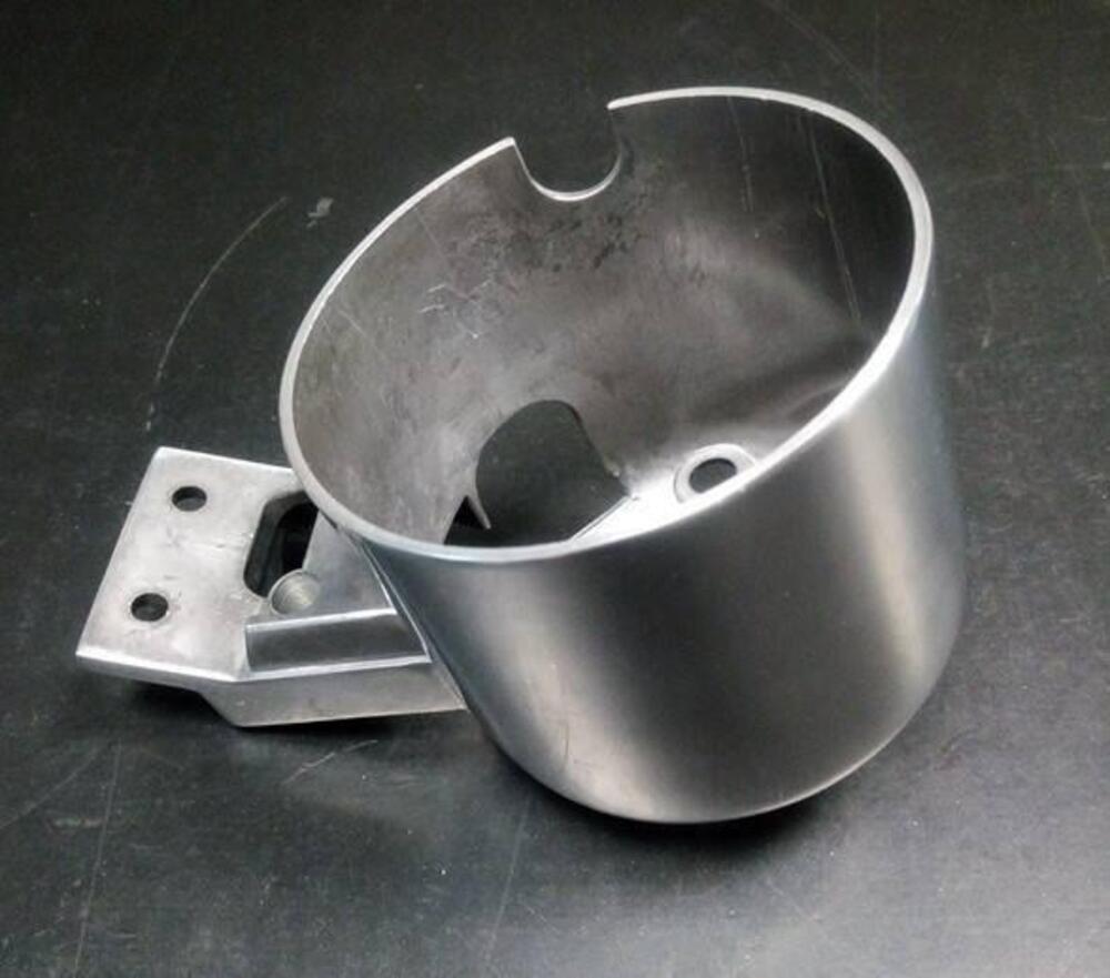 Contenitore strumenti Intruder Suzuki (2)