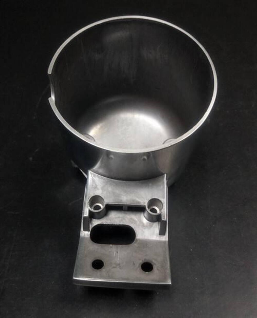 Contenitore strumenti Intruder Suzuki (6)