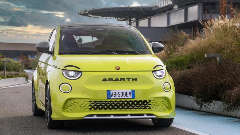 Nuova Abarth 500e: arriva la Scorpionissima BEV con il Sound Generator [VIDEO]