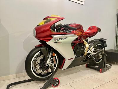 MV Agusta Superveloce 800 Serie Oro (2019 - 20) usata