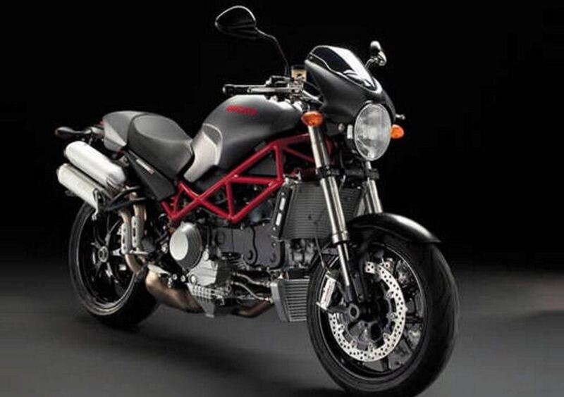 Ducati Monster S4R Monster S4R Testastretta (2)