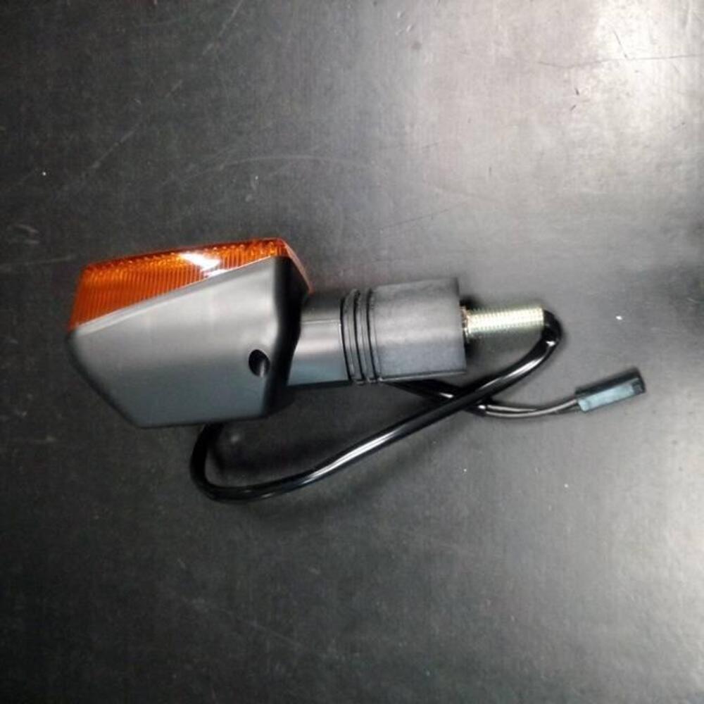 Freccia indicatore direzione Suzuki (3)