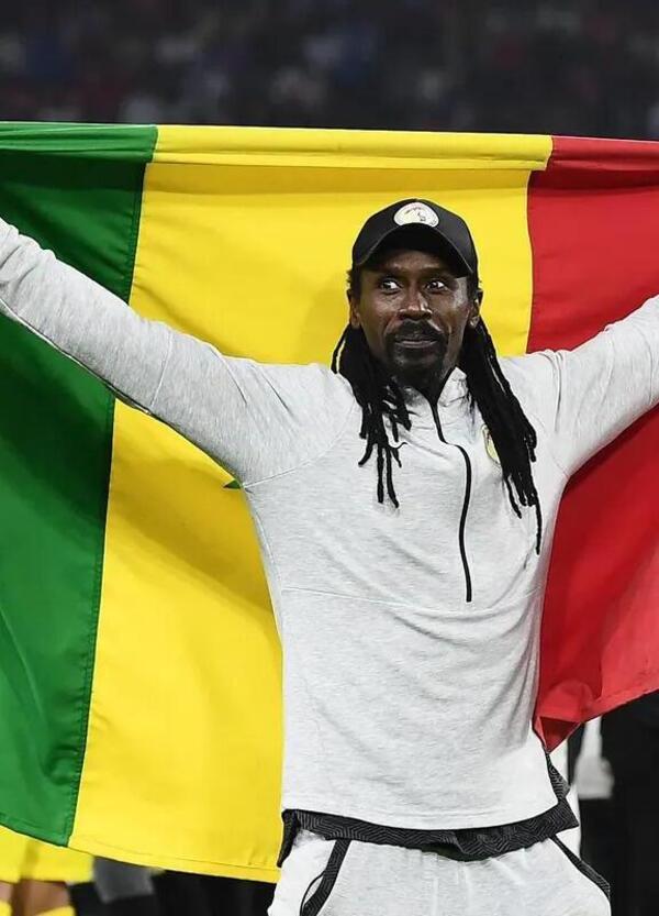 Ok, ma chi &egrave; Aliou Ciss&eacute;, coach del Senegal, che somiglia a SnoopDogg e soprannominato Bob Marley?