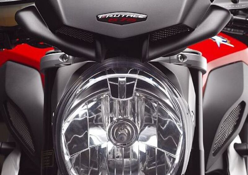 MV Agusta Brutale 675 Brutale 675 EAS (2011 - 14) (3)