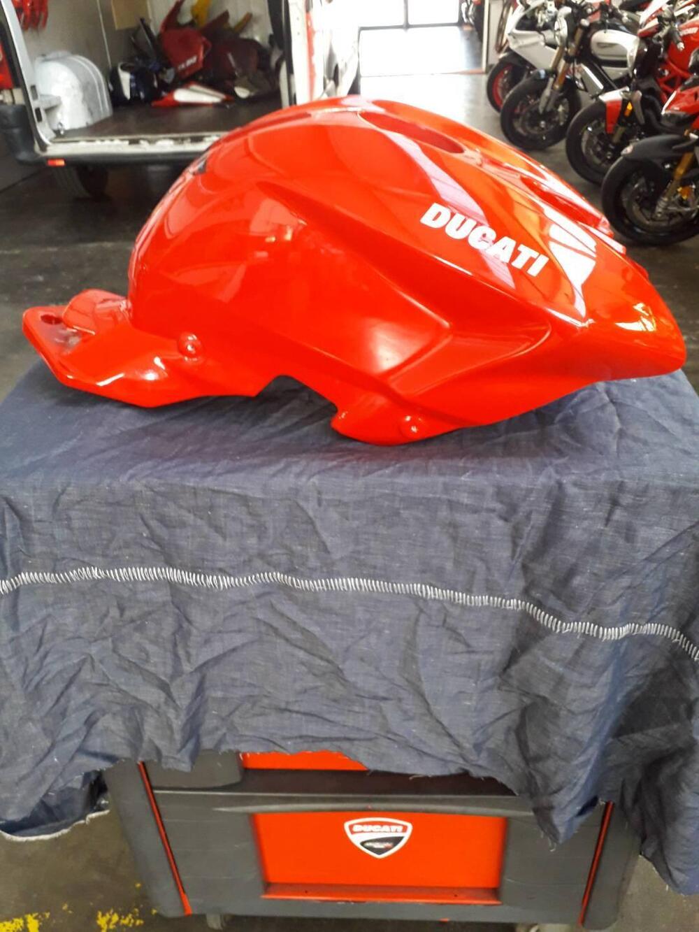 Serbatoio Ducati Streetfighter 848-1098