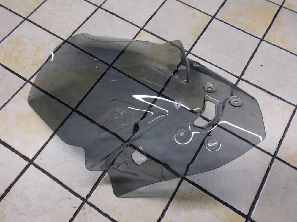 Cupolino Givi D2129S per Yamaha MT10 (3)