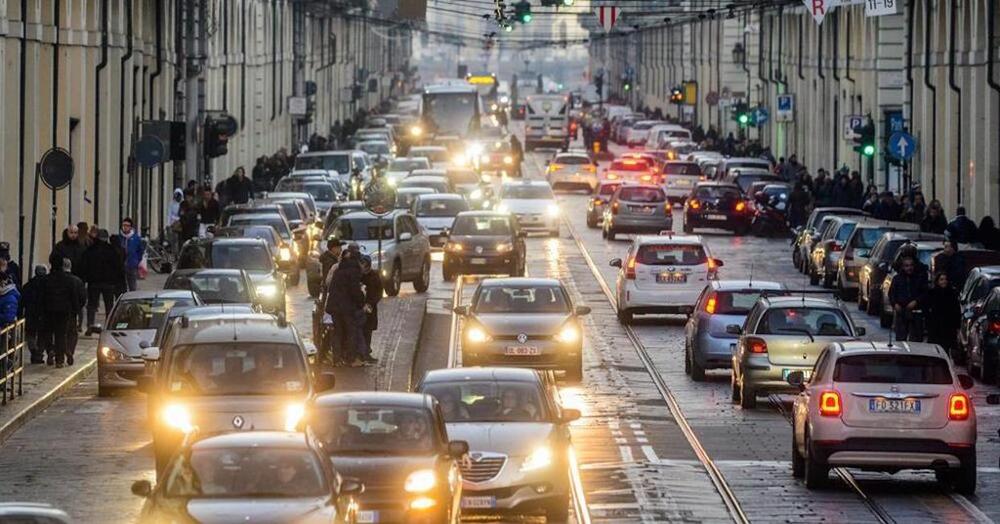 Blocco del traffico a Roma: ecco quali auto non potranno circolare nella nuova fascia verde