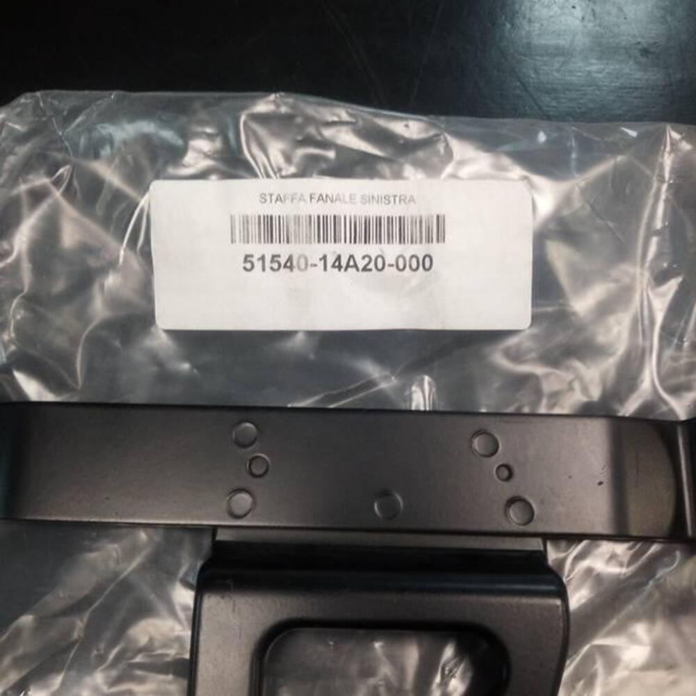 Coppia supporti faro DR650 Suzuki (9)