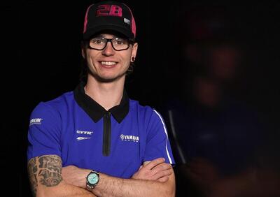 SBK 2023. In Superbike nel 2023 arriva il pilota con gli occhiali! Bradley Ray con Yamaha Motoxracing