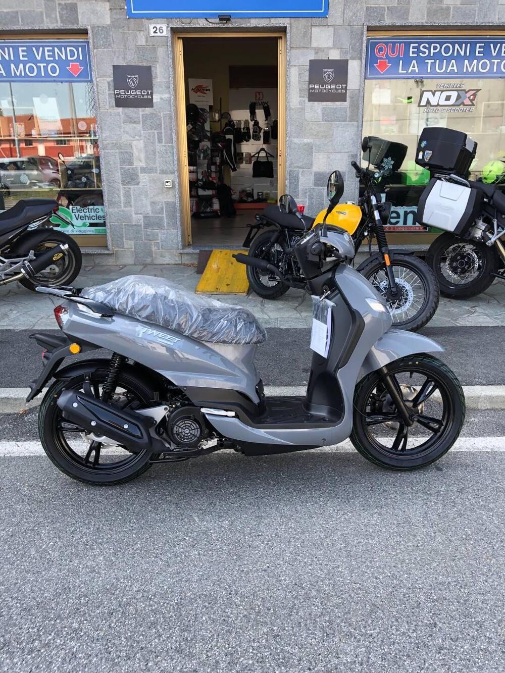 Peugeot Tweet 125i Active (2021 - 25) (10)