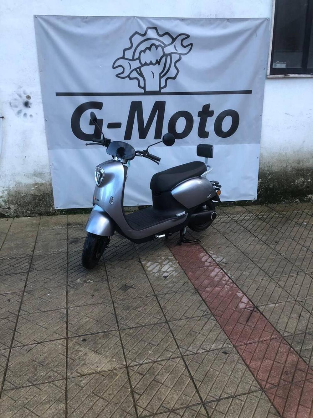 Yadea M6L (2022 - 25) (8)