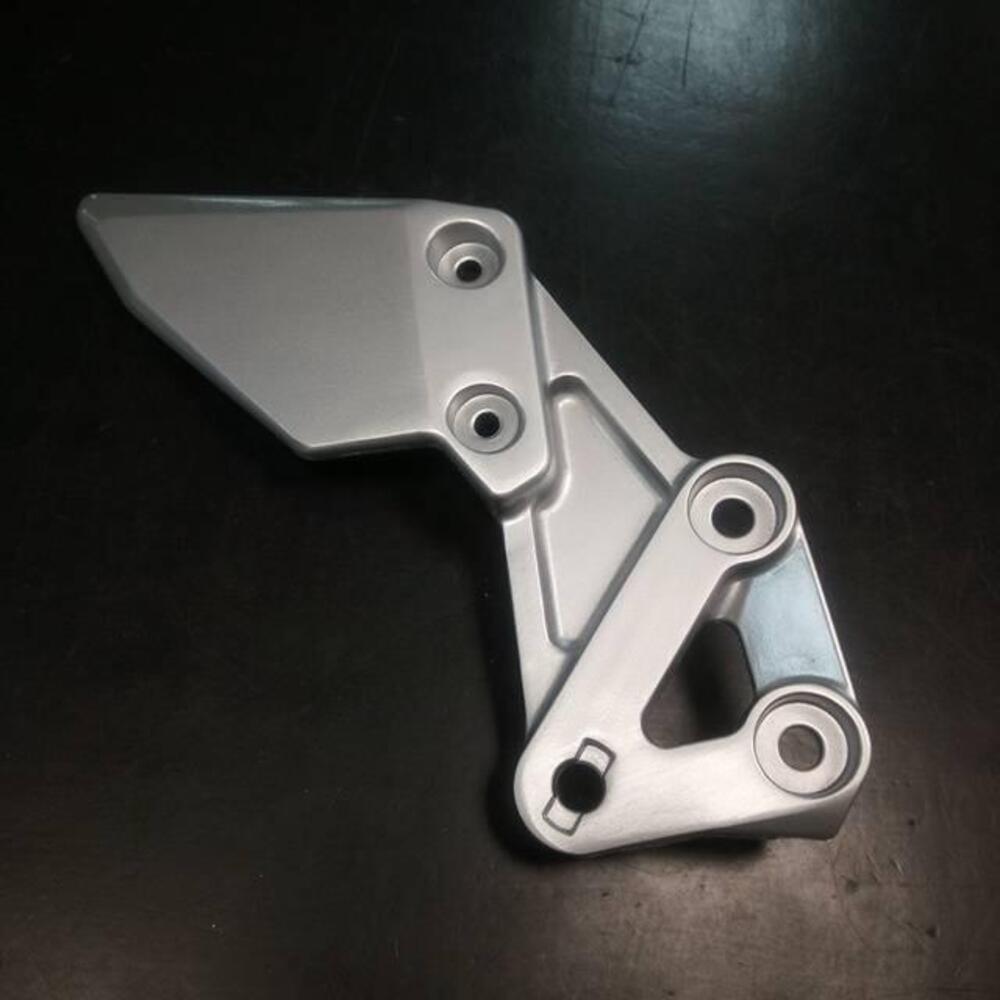 Piastra pedana SV1000S SV650S Suzuki (2)