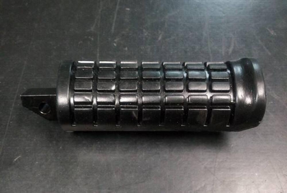 poggiapiede GZ 125 / 250 Suzuki (3)