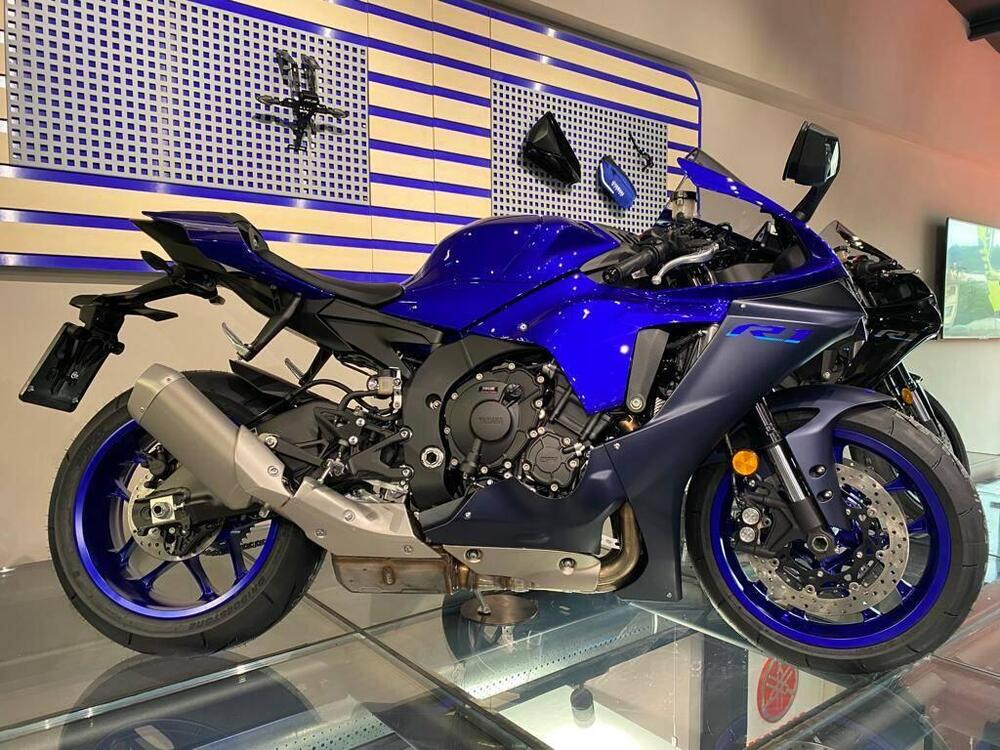 Yamaha YZF R1 (2020 - 25)