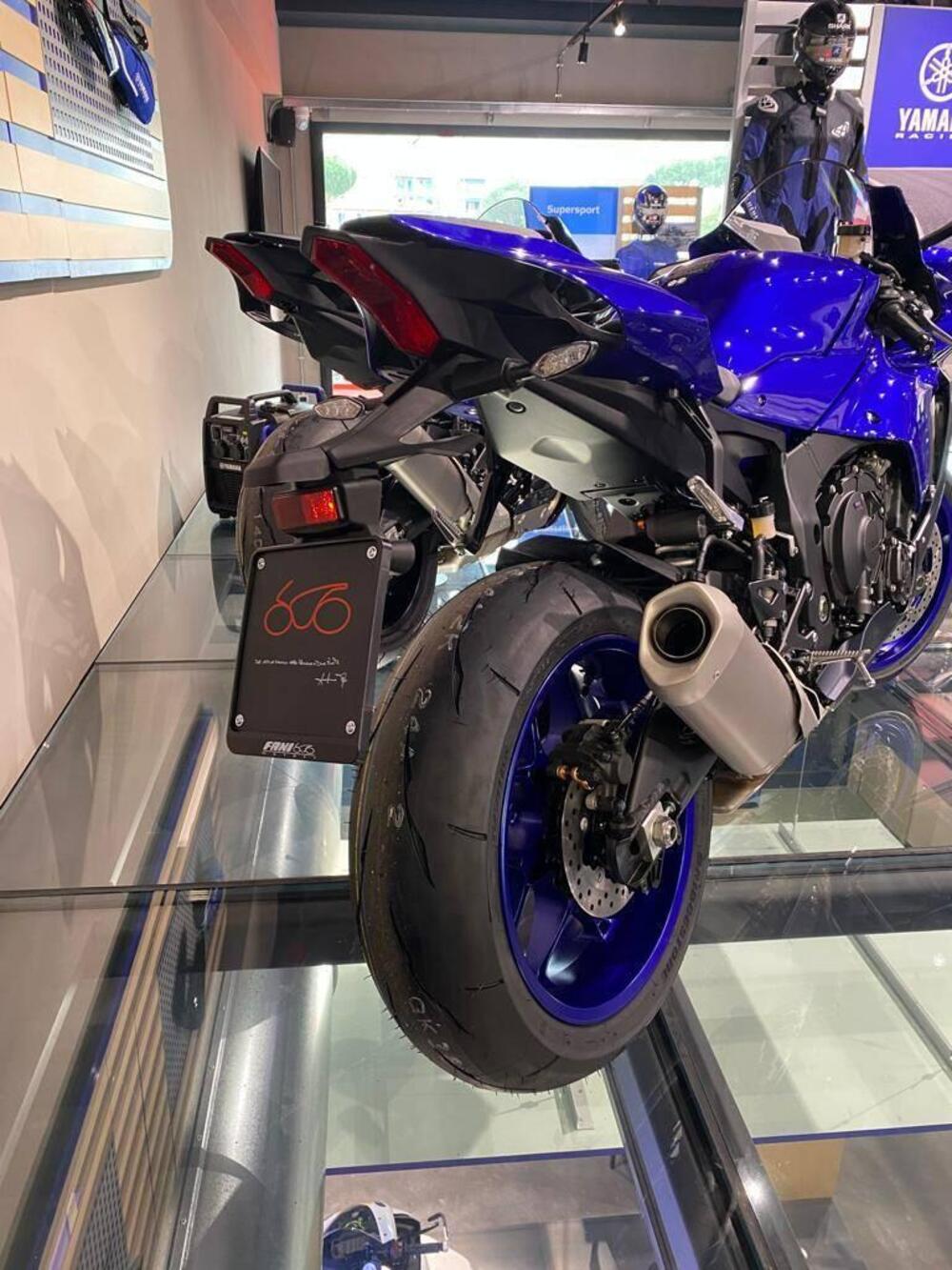 Yamaha YZF R1 (2020 - 25) (5)