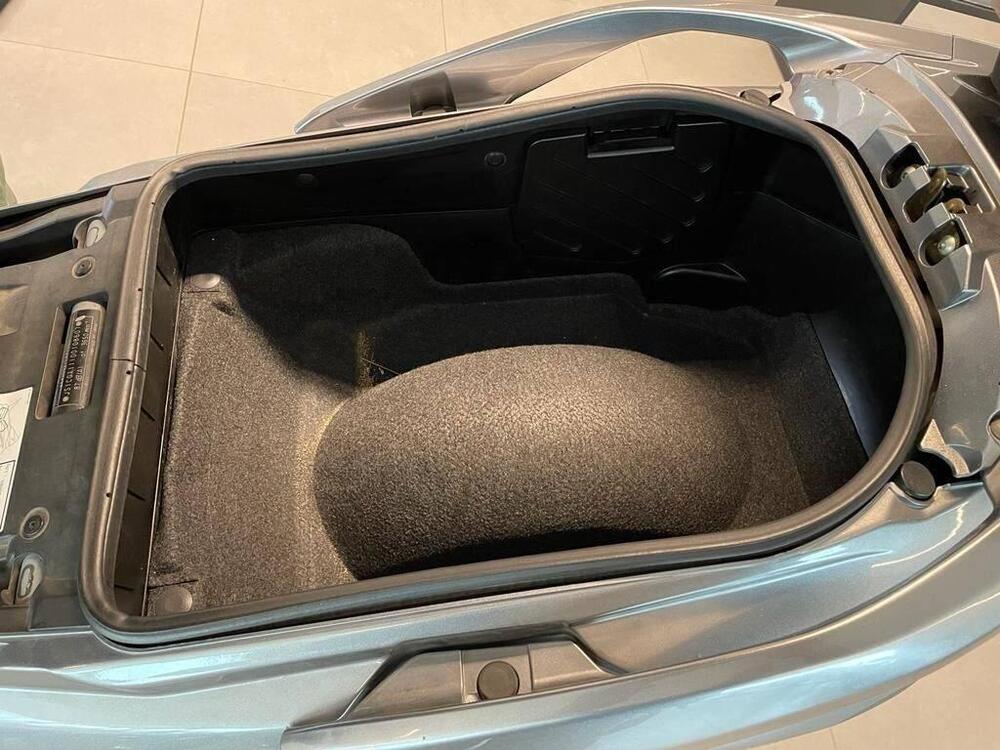 Suzuki Burgman AN 400 (2006 - 07) (10)