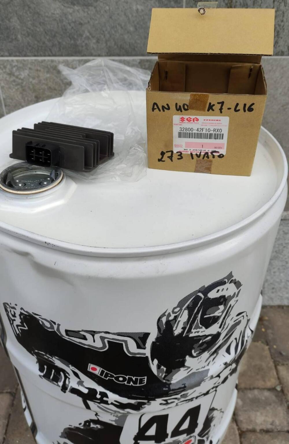 regolatore tensione burgman 400 Suzuki