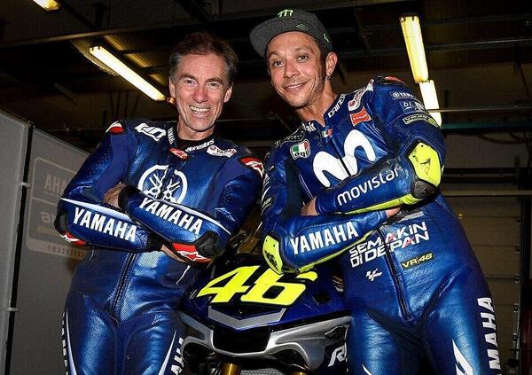 Clamoroso e folle: il team di Valentino Rossi sarebbe pronto a lasciare Ducati per Yamaha