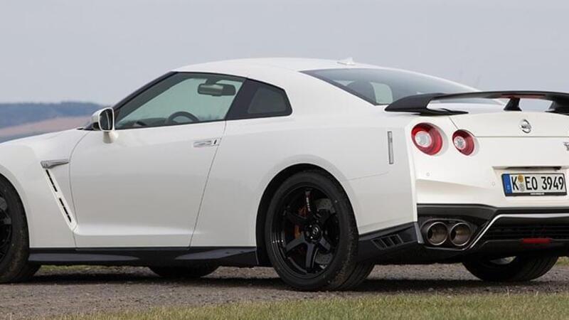 Arriva l&#039;erede della Nissan GTR: IBRIDA e NISMO