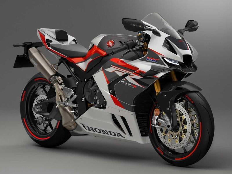 Honda CBR1000RR-R Fireblade, spunta un&#039;ipotesi modello 2024