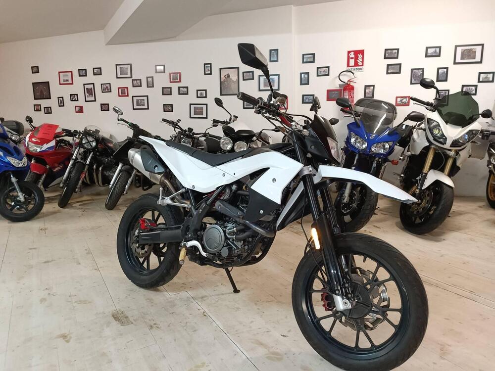 KSR Moto TR 125 SM EFI (2017 - 18) (4)