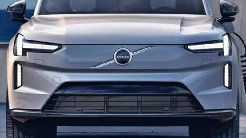 Volvo EX30, piccola Suv elettrica in arrivo col noleggio di tre mesi