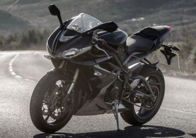 Triumph Daytona 675 Daytona 675 (2013 - 14) (3)