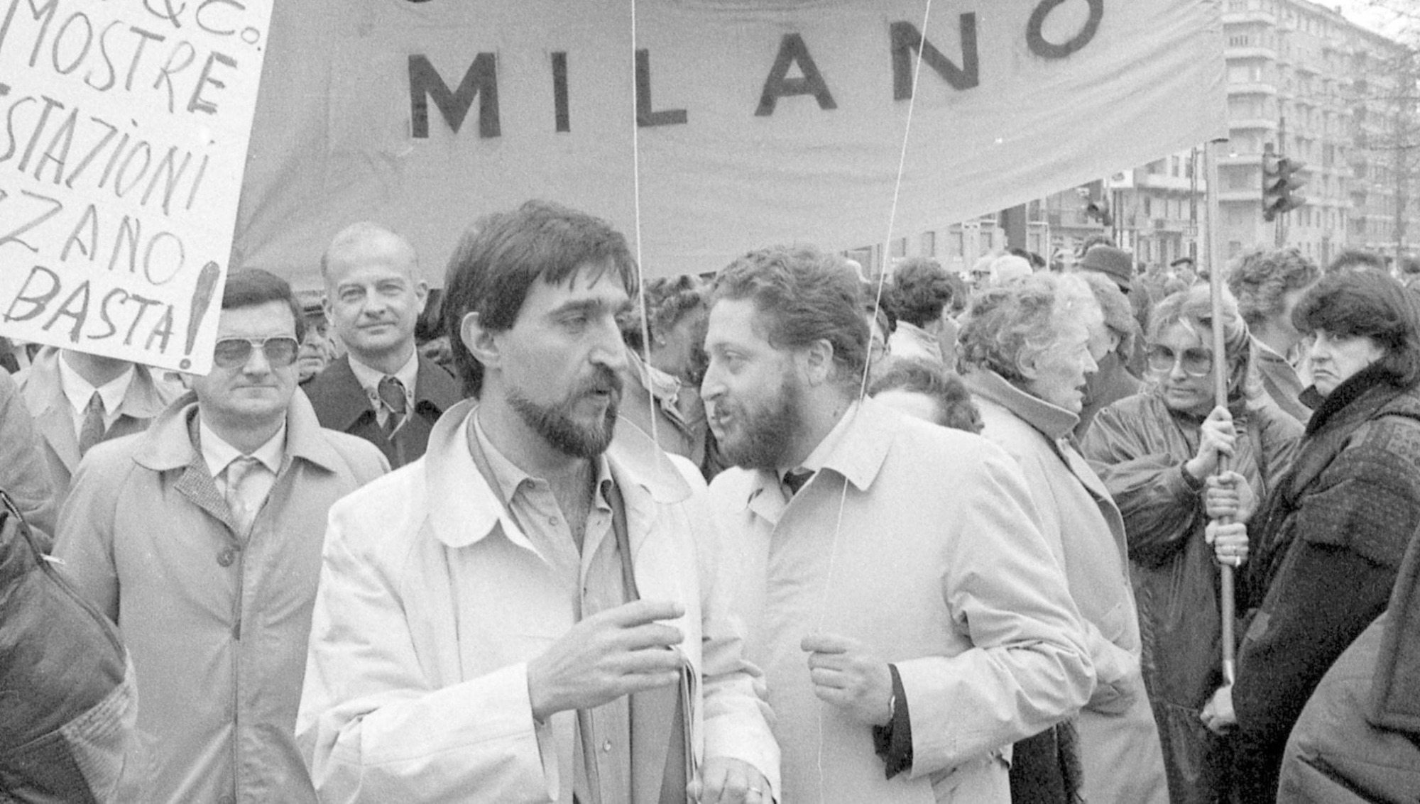 Ignazio La Russa durante una manifestazione nel 1986
