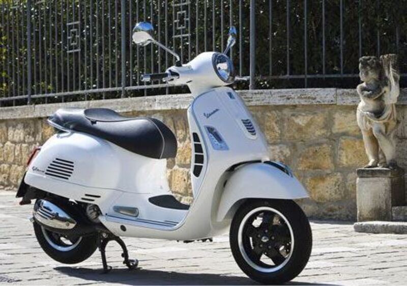 Vespa GTS 300 GTS 300 ABS (2014 - 16) (2)