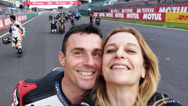 Un amore a 300 km all&#039;ora: Emiliano Malagoli e Chiara Valentini festeggiano un amore nato 10 anni fa al Mugello!