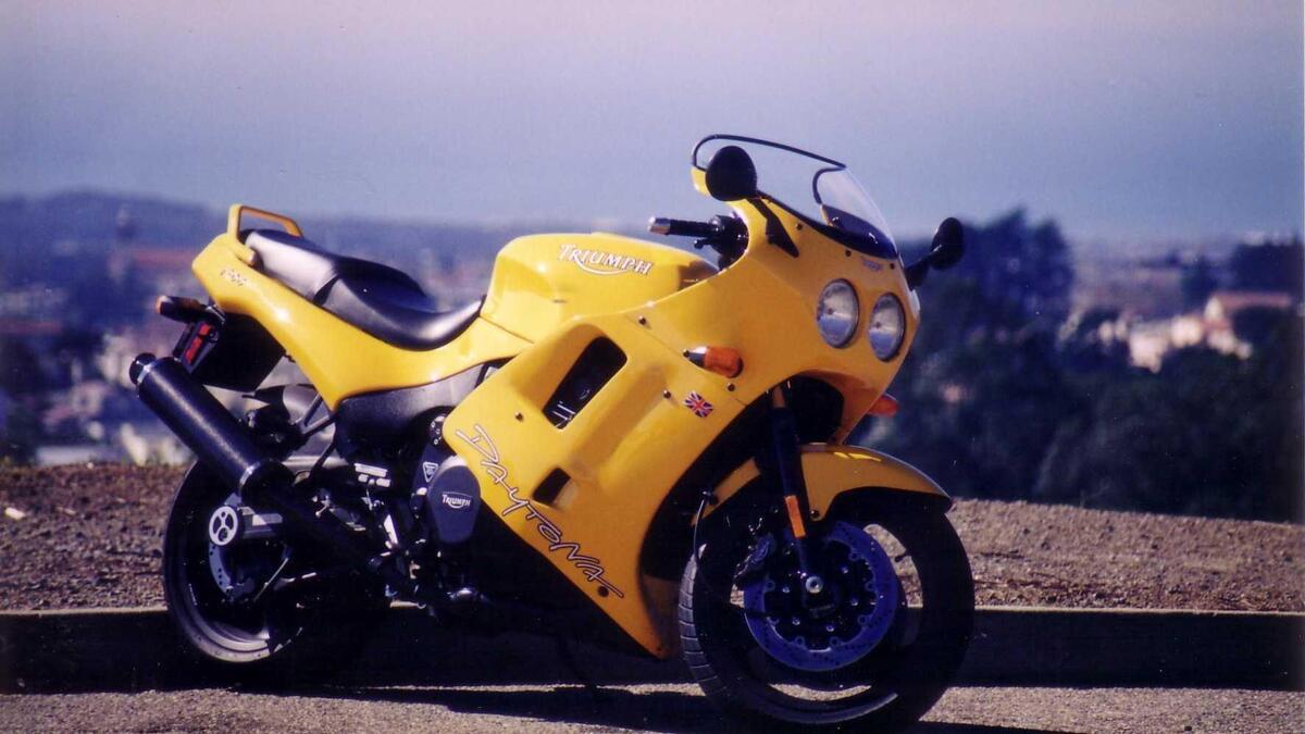 Triumph Daytona 1200