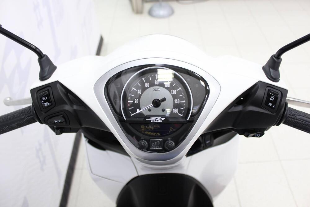 Honda SH 125 Mode (2021 - 23) (4)