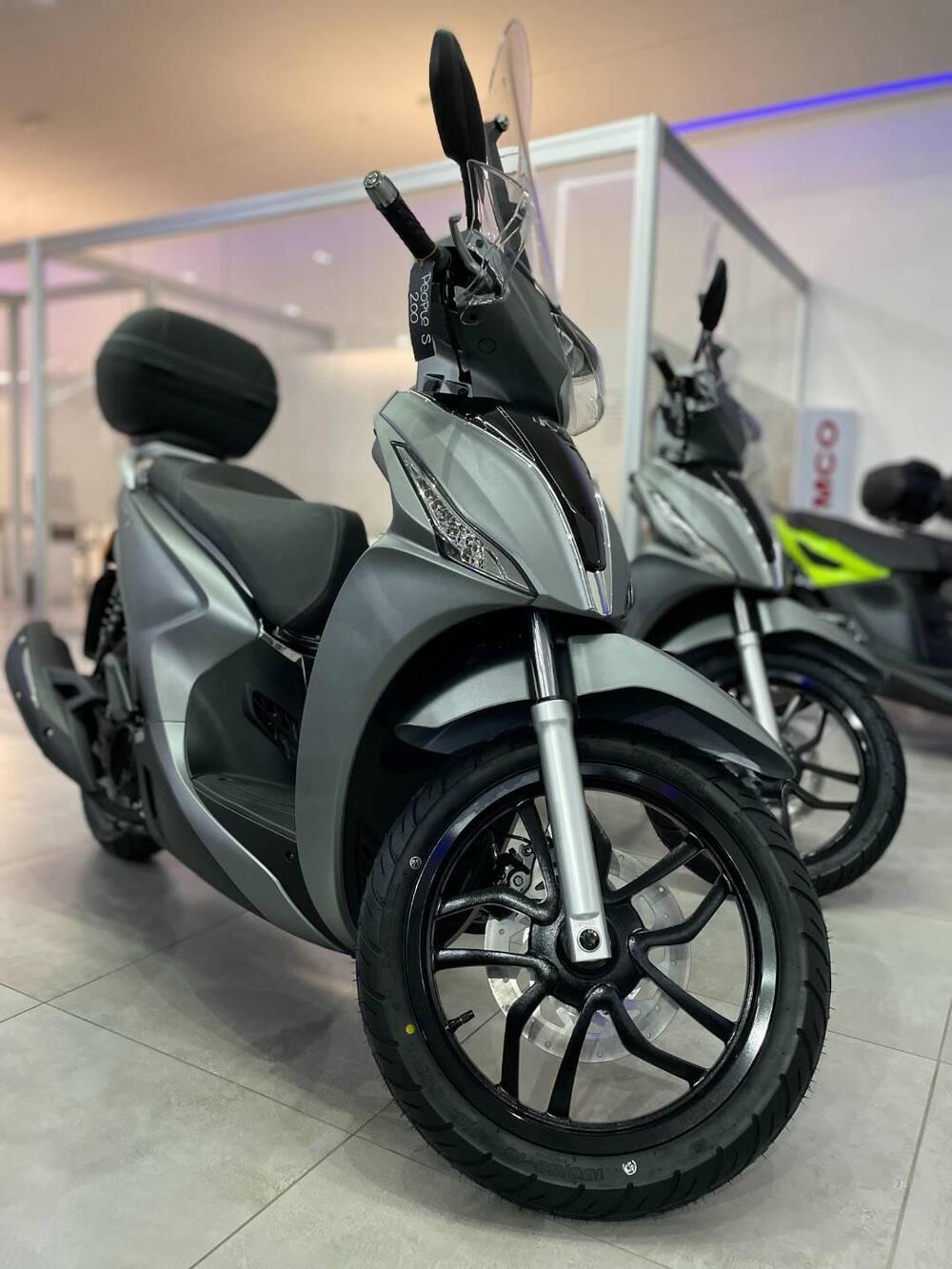 Kymco People 200i S (2021 - 25) (15)