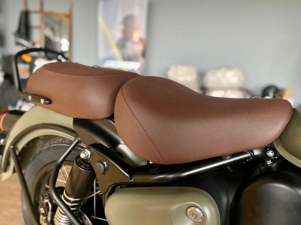 Royal Enfield Classic 350 (2021 - 25) (3)