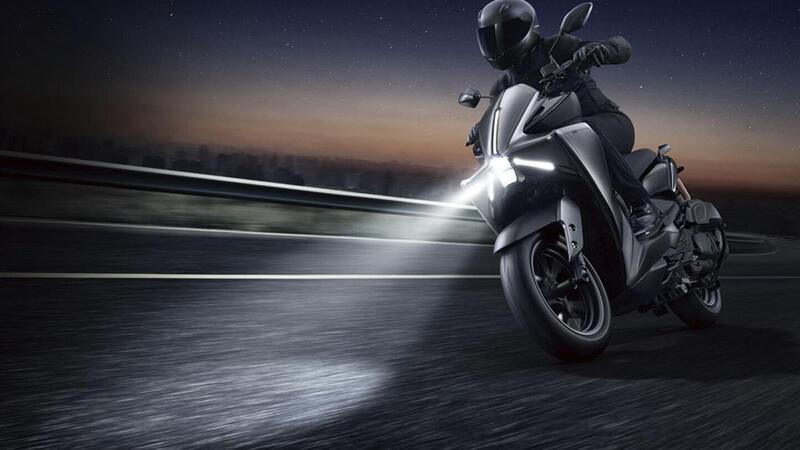 Yamaha Augur, un nuovo scooter dallo stile avveniristico