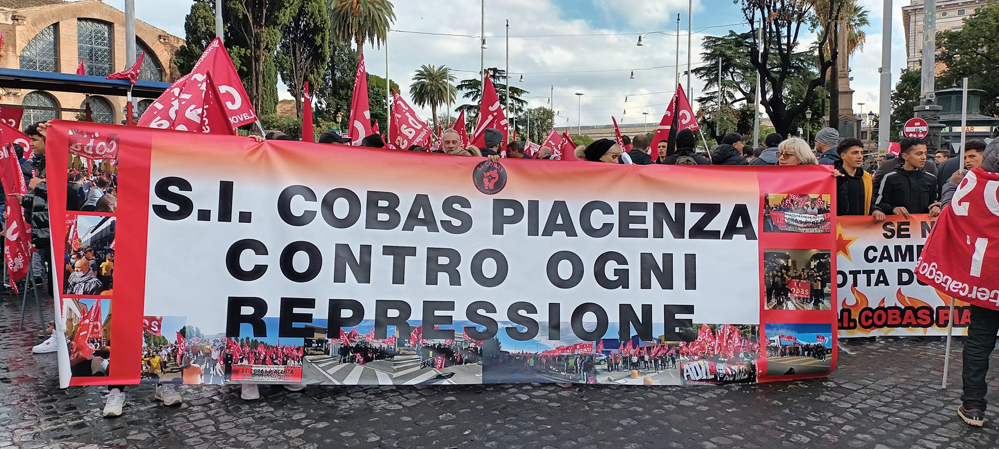 Il SiCobas di Piacenza durante la manifestazione del 3 dicembre