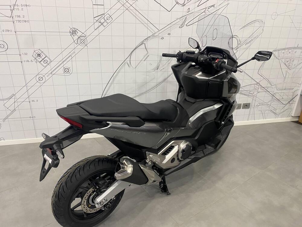 Honda Forza 750 DCT (2021 - 24) (19)