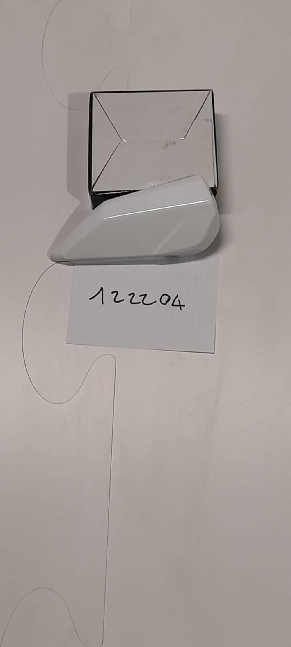 Coperchio pedana passeggero dx per Sym Jet -X 125 (3)