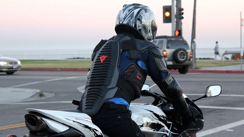 Studio ISS: Usando il paraschiena si eviterebbe il 60% delle lesioni gravi