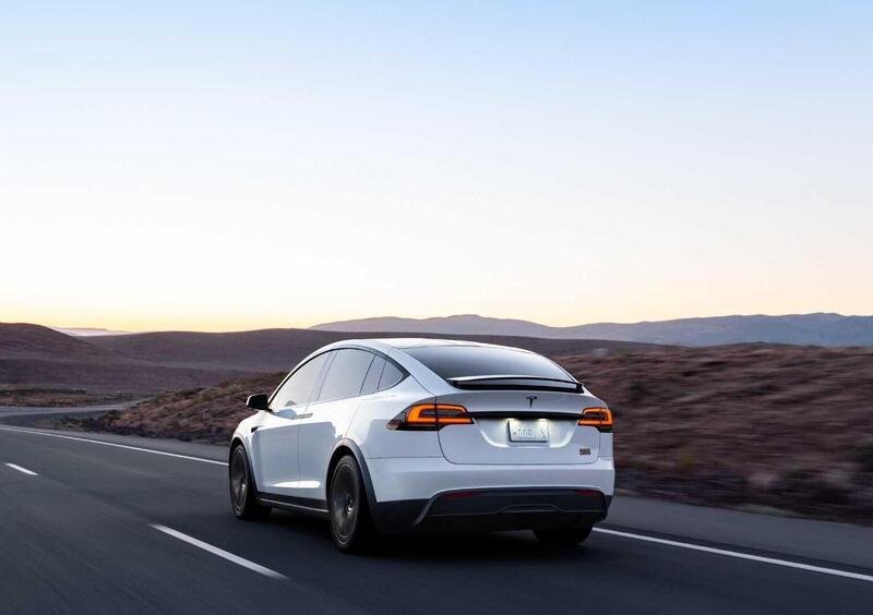 Tesla Model X (8)