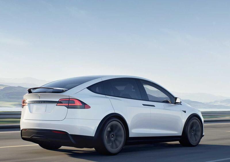 Tesla Model X (5)