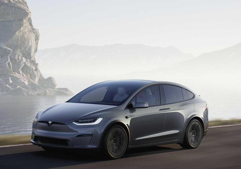 Tesla Model X (3)