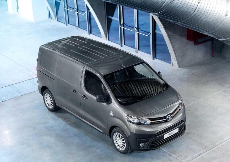 Toyota Proace (2016-->>) (2)