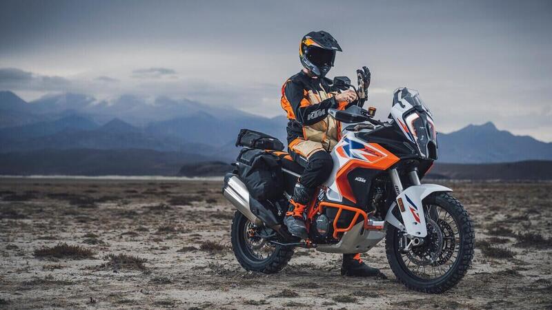 Si aggiorna cos&igrave; la KTM 1290 Super Adventure R 2023