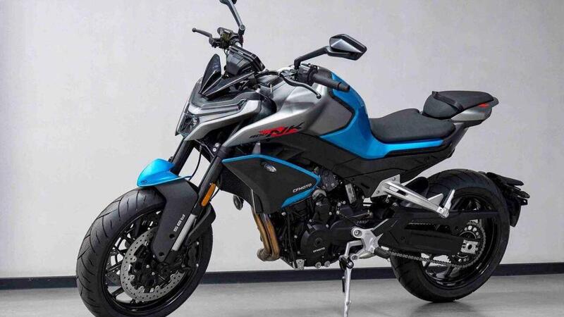 CFMoto 800NK. La naked, molto KTM, rivale della Hornet