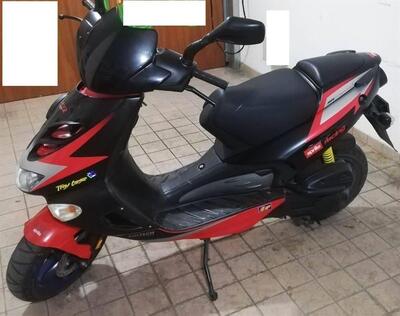 Aprilia SR 50 Racing LC (1998 - 02) usata