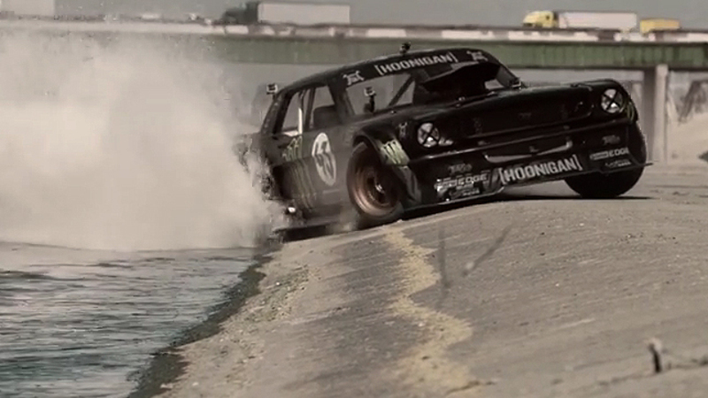 Ken Block Gymkhana Seven. Vi presentiamo l'ultimo video, da paura!