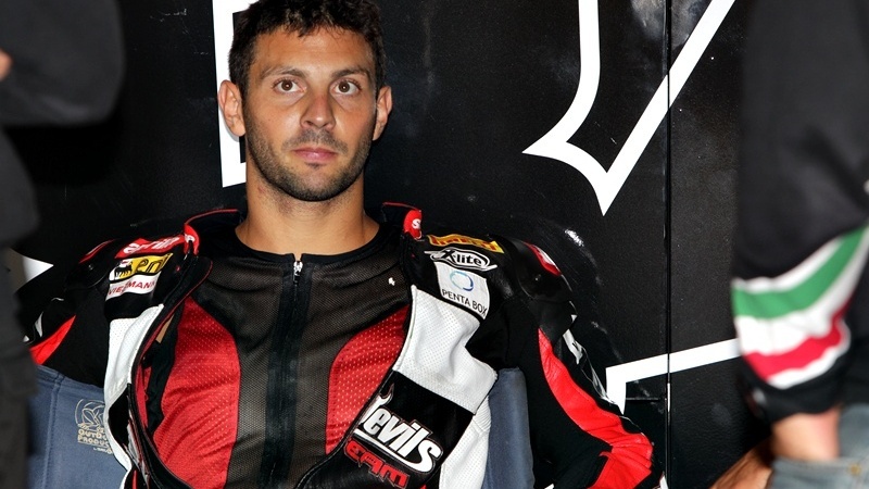 SBK, Fabrizio a Jerez sull&rsquo;Aprilia del team Red Devils