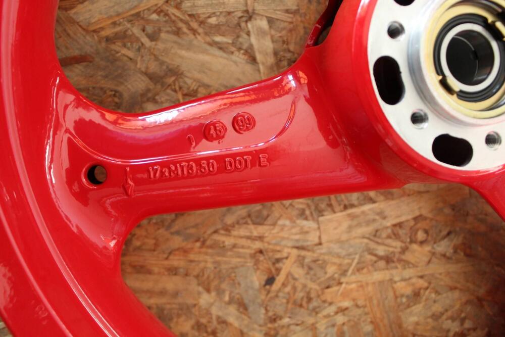 Ruota anteriore DUCATI 3 razze (3)