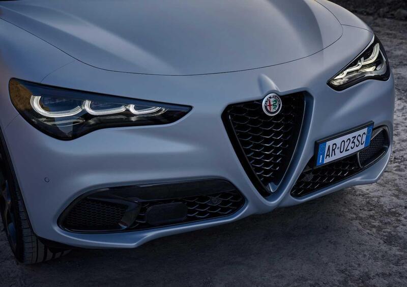 Alfa Romeo Stelvio (2017-->>) (9)